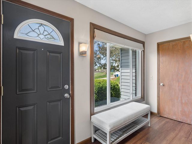 2604 E 34th Street Court, Davenport, IA 52807