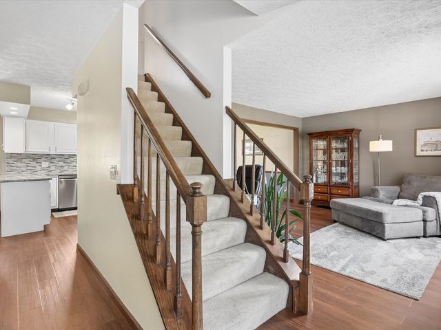 2604 E 34th Street Court, Davenport, IA 52807