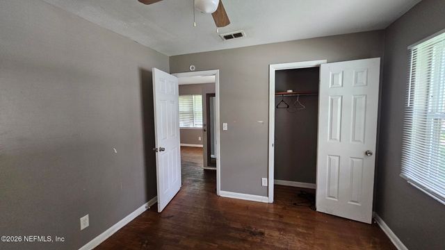 2727 N N DAVIS RD Street, Jacksonville, FL 32209