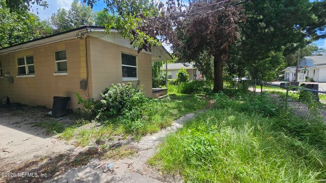 2727 N N DAVIS RD Street, Jacksonville, FL 32209