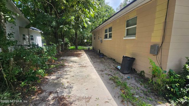 2727 N N DAVIS RD Street, Jacksonville, FL 32209