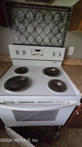 2727 N N DAVIS RD Street, Jacksonville, FL 32209