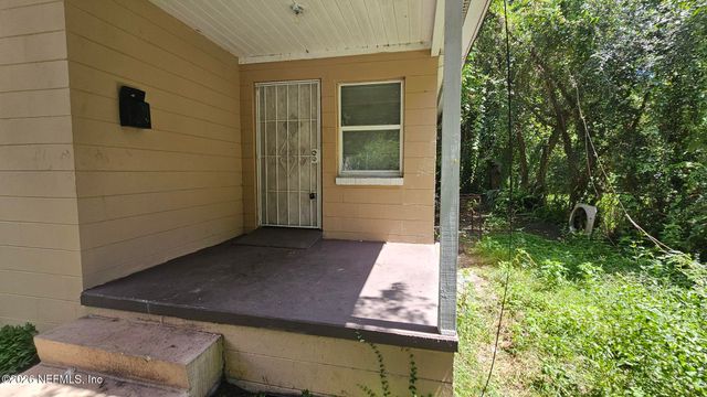 2727 N N DAVIS RD Street, Jacksonville, FL 32209