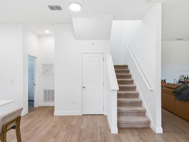 712 REFLECTION LAKE DRIVE, Orlando, FL 32807