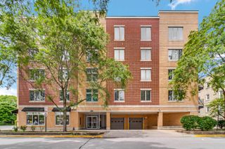 8000 Kilpatrick Avenue 3F, Skokie, IL 60076