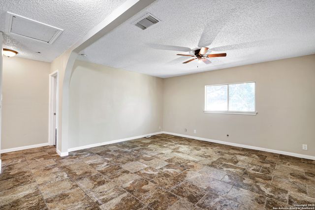 7663 Claridge, San Antonio, TX 78250