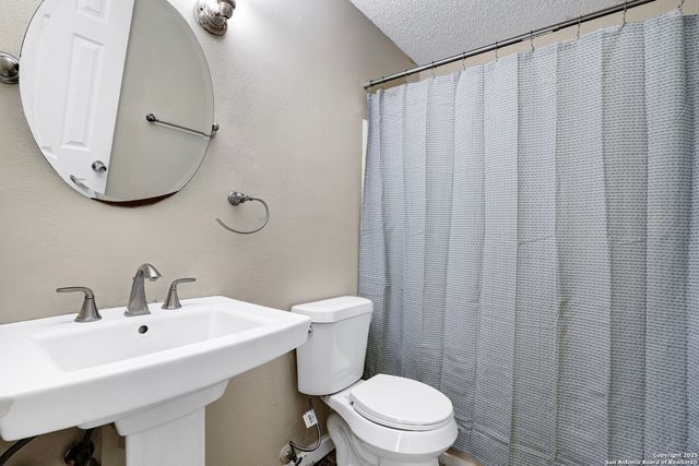 7663 Claridge, San Antonio, TX 78250