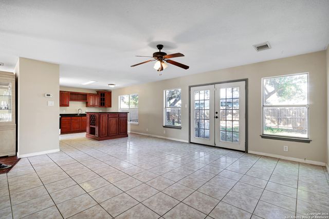 7663 Claridge, San Antonio, TX 78250