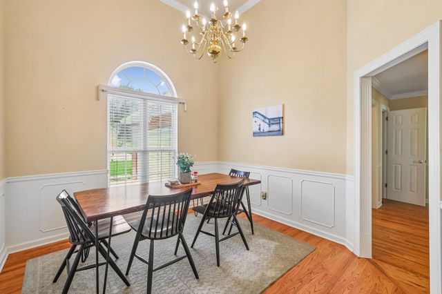 201 Jennings Cir, Tullahoma, TN 37388