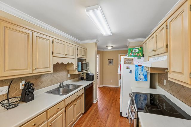 201 Jennings Cir, Tullahoma, TN 37388