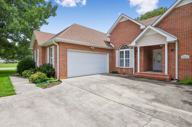 201 Jennings Cir, Tullahoma, TN 37388