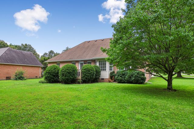 201 Jennings Cir, Tullahoma, TN 37388