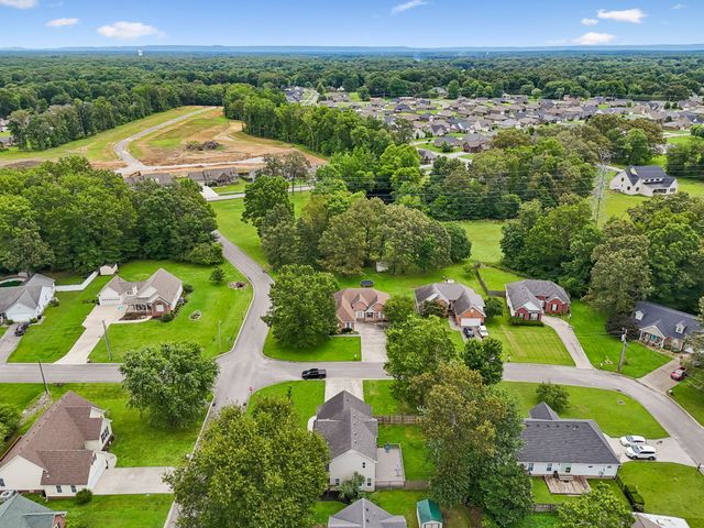 201 Jennings Cir, Tullahoma, TN 37388