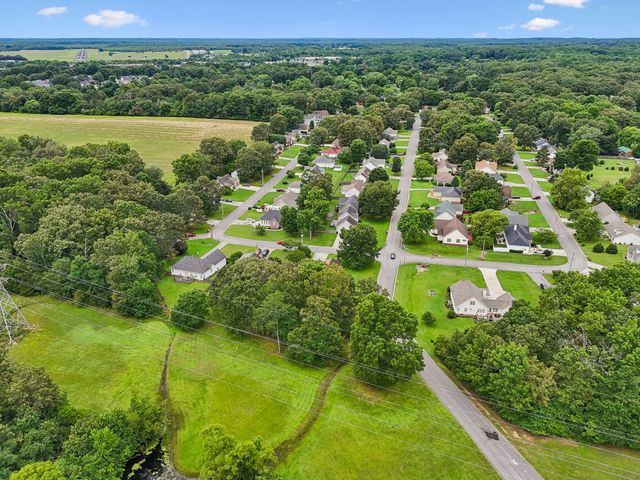 201 Jennings Cir, Tullahoma, TN 37388