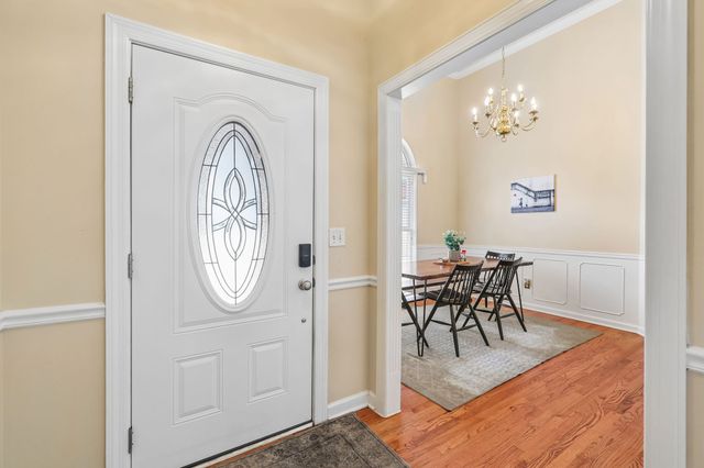201 Jennings Cir, Tullahoma, TN 37388