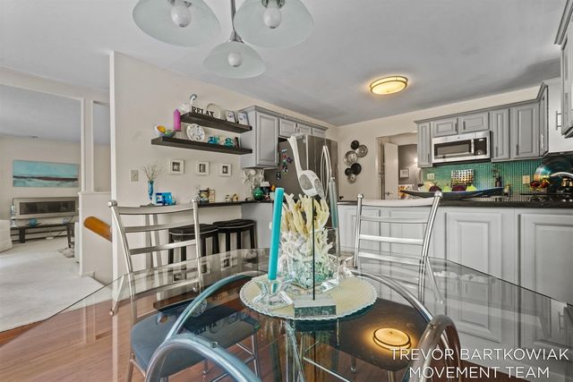 1292 Edinborough Drive, Norton Shores, MI 49441