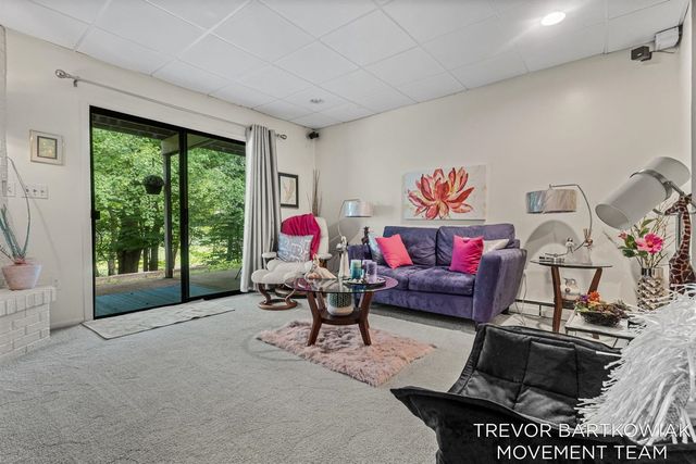 1292 Edinborough Drive, Norton Shores, MI 49441