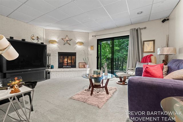 1292 Edinborough Drive, Norton Shores, MI 49441