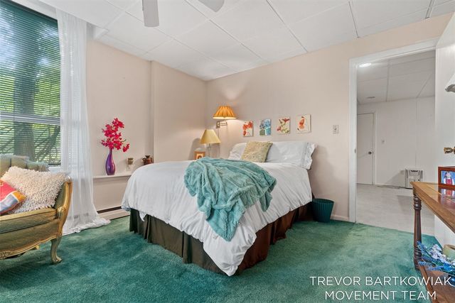 1292 Edinborough Drive, Norton Shores, MI 49441