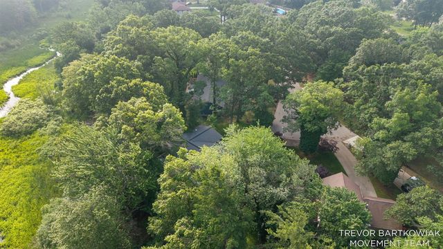 1292 Edinborough Drive, Norton Shores, MI 49441