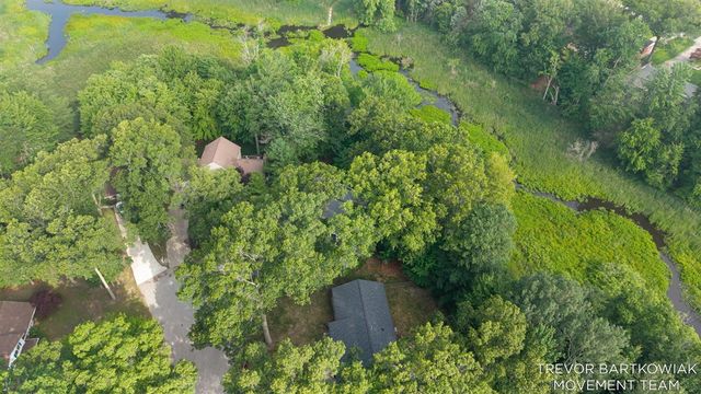 1292 Edinborough Drive, Norton Shores, MI 49441