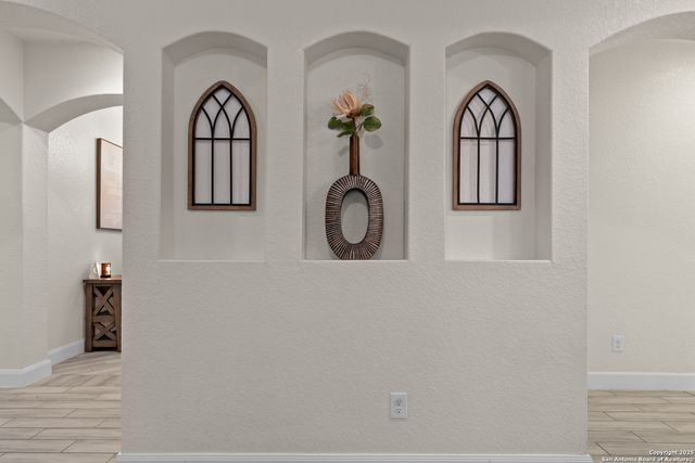 225 BROKEN STAR TRAIL, Poteet, TX 78065