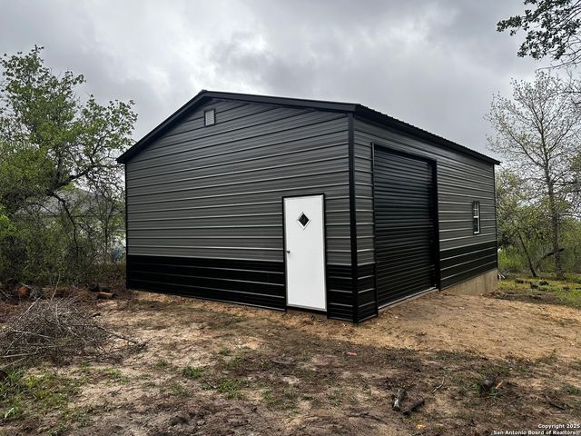 225 BROKEN STAR TRAIL, Poteet, TX 78065