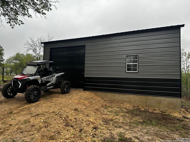 225 BROKEN STAR TRAIL, Poteet, TX 78065