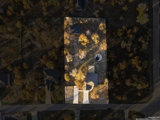 225 BROKEN STAR TRAIL, Poteet, TX 78065