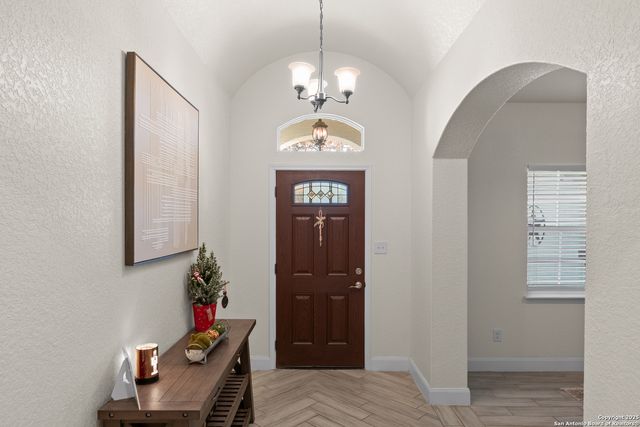 225 BROKEN STAR TRAIL, Poteet, TX 78065