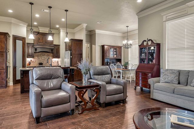 1624 Olympic Dr., Longview, TX 75605