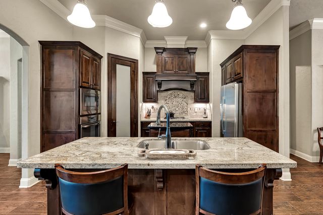 1624 Olympic Dr., Longview, TX 75605