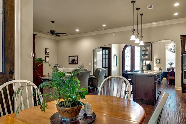 1624 Olympic Dr., Longview, TX 75605