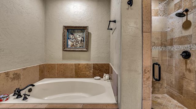 1624 Olympic Dr., Longview, TX 75605