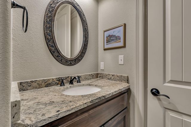 1624 Olympic Dr., Longview, TX 75605