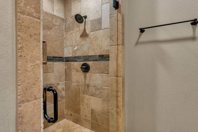 1624 Olympic Dr., Longview, TX 75605