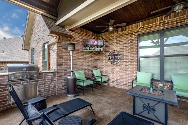 1624 Olympic Dr., Longview, TX 75605