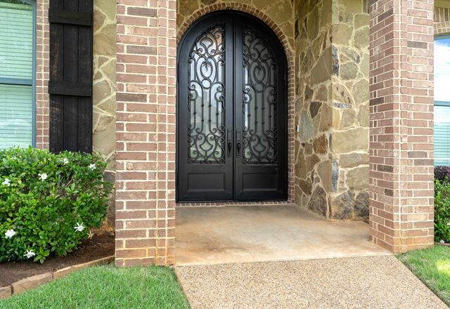 1624 Olympic Dr., Longview, TX 75605