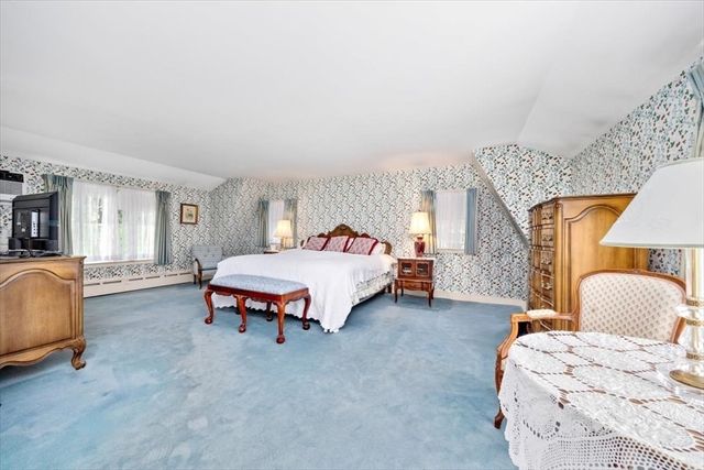 102 Central St, Hingham, MA 02043