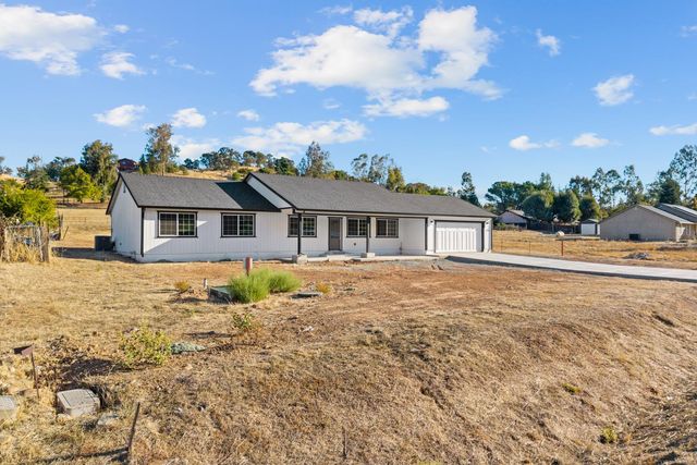 7854 Kirby St, Valley Springs, CA 95252