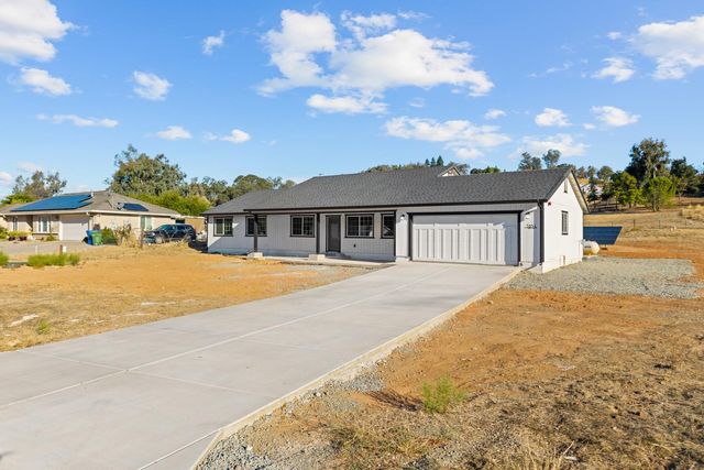 7854 Kirby St, Valley Springs, CA 95252