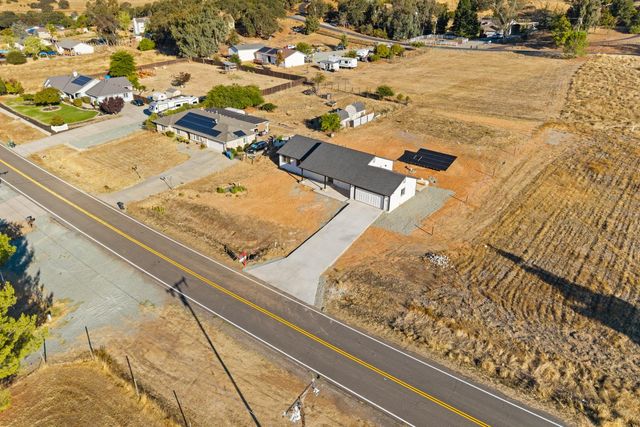 7854 Kirby St, Valley Springs, CA 95252