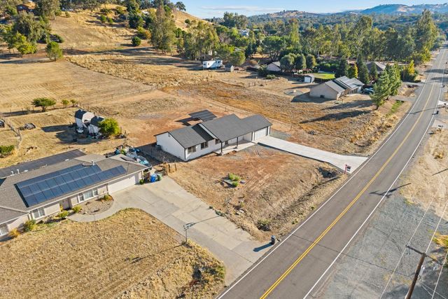 7854 Kirby St, Valley Springs, CA 95252