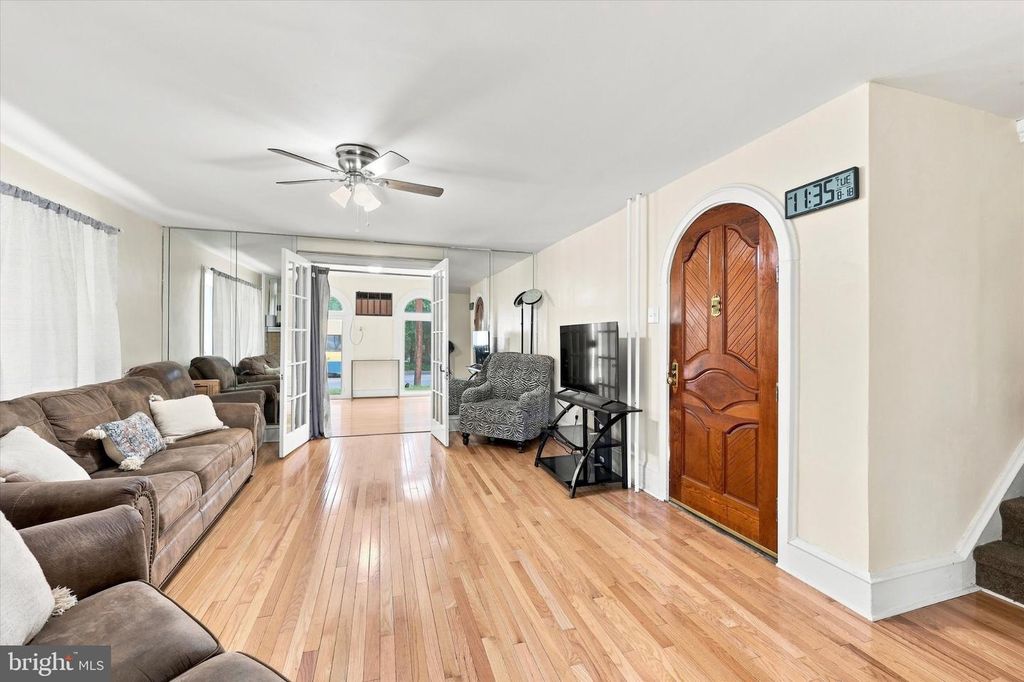162 W BALTIMORE AVE, LANSDOWNE, PA 19050 — photo 2