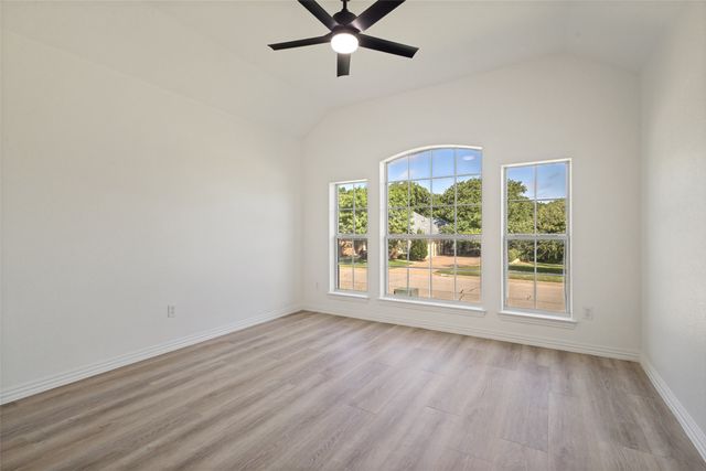 2014 Country Brook Drive, Weatherford, TX 76087