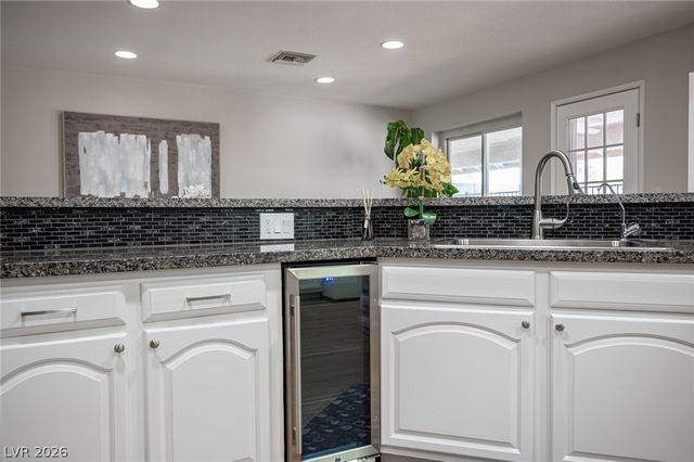 5240 East Monroe Avenue, Las Vegas, NV 89110