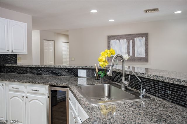 5240 East Monroe Avenue, Las Vegas, NV 89110