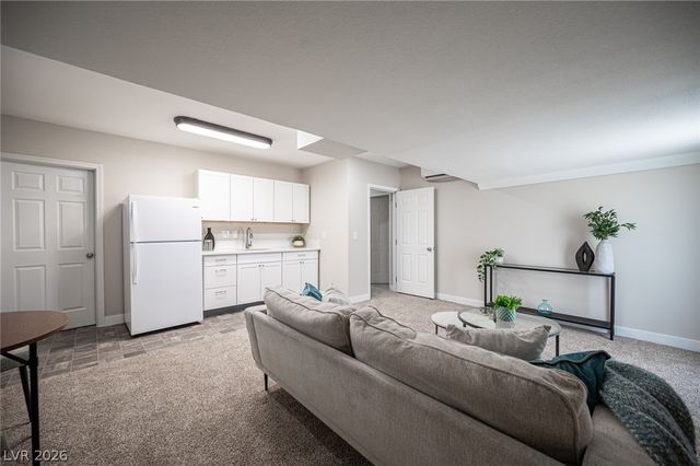 5240 East Monroe Avenue, Las Vegas, NV 89110