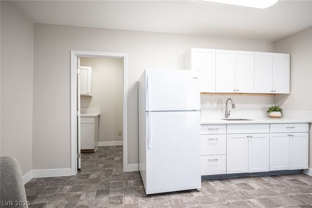 5240 East Monroe Avenue, Las Vegas, NV 89110