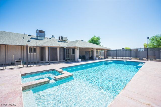 5240 East Monroe Avenue, Las Vegas, NV 89110